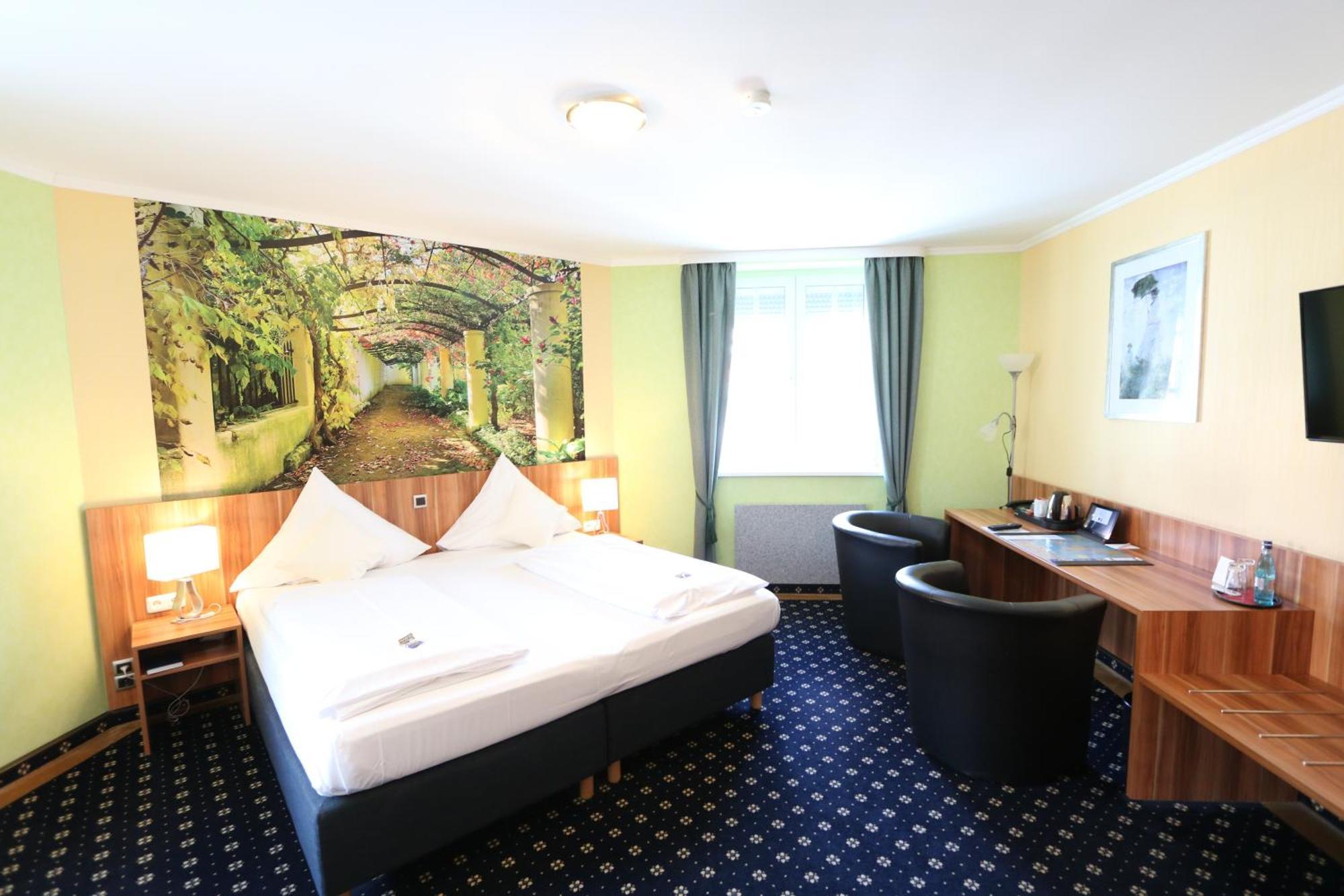 Hotel Deutscher Hof Babenhausen  Buitenkant foto